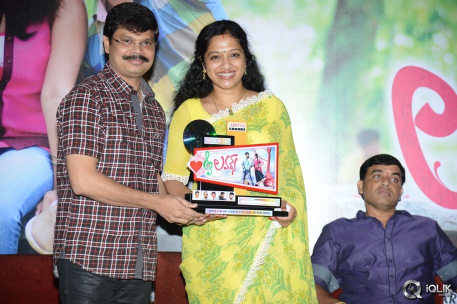 Lovers-Movie-Platinum-Disc-Function